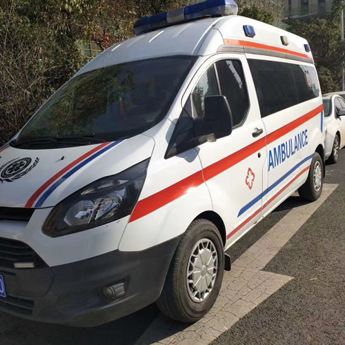 鼎城品质救护车出租,为您的健康出行负责